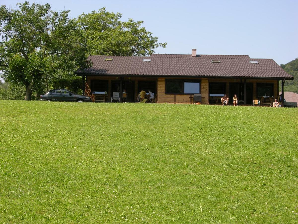 Pod Orzechem Sanok Exterior foto